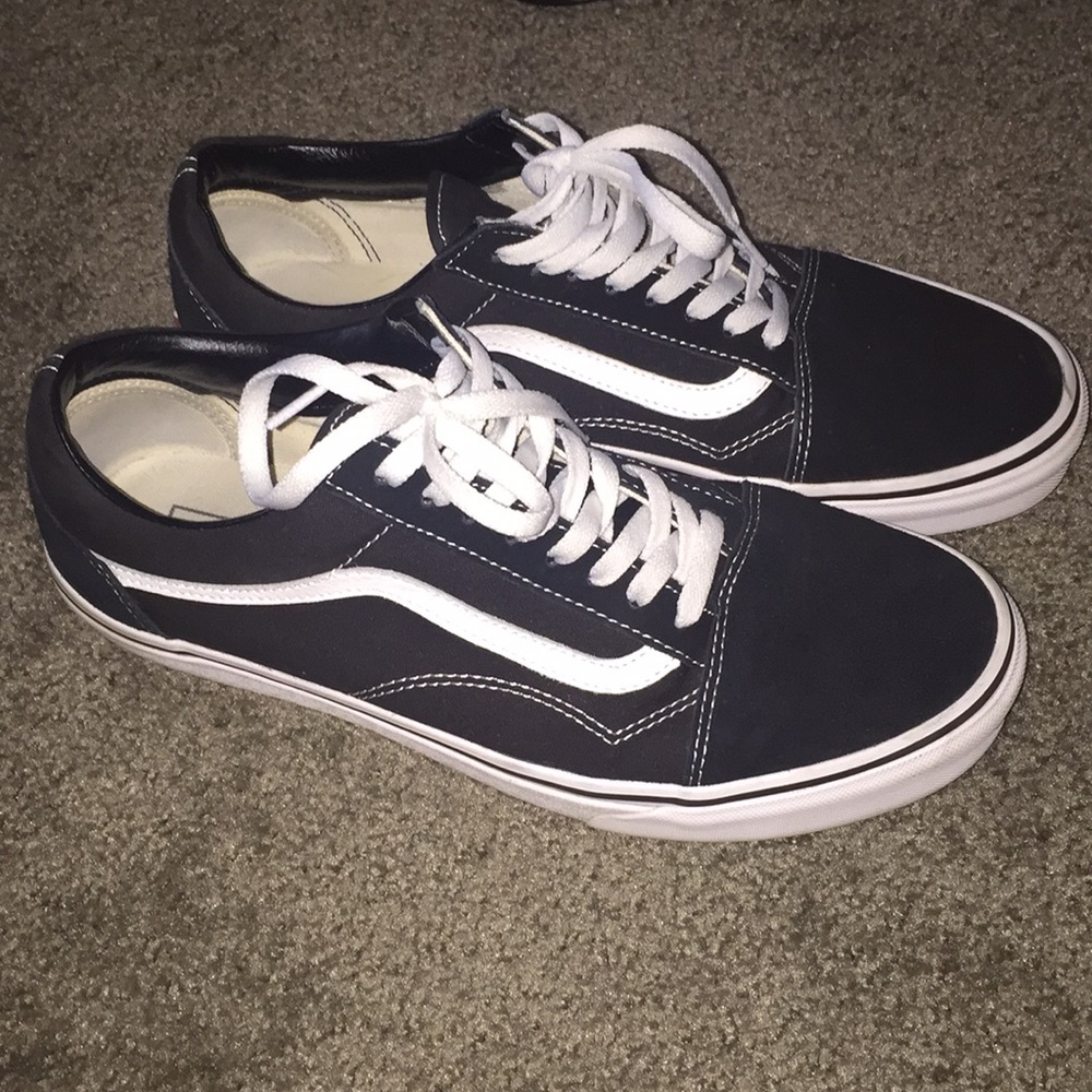 Vans Men’s Authentic’s Black Size 11